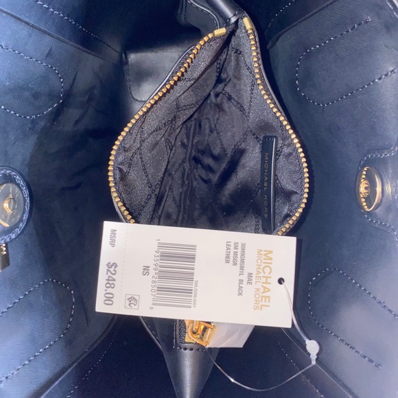 COPY - Michael Kors Black Handbag - Picture 3 of 3